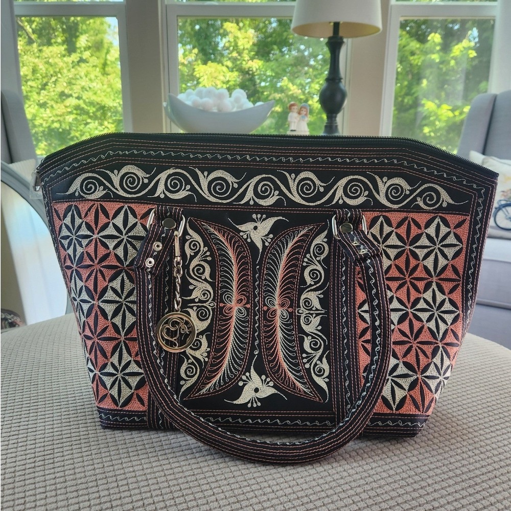 NWT Banda Bags Gusi Tote Bag Large Black Pink Embroidered Boho Artisan Travel